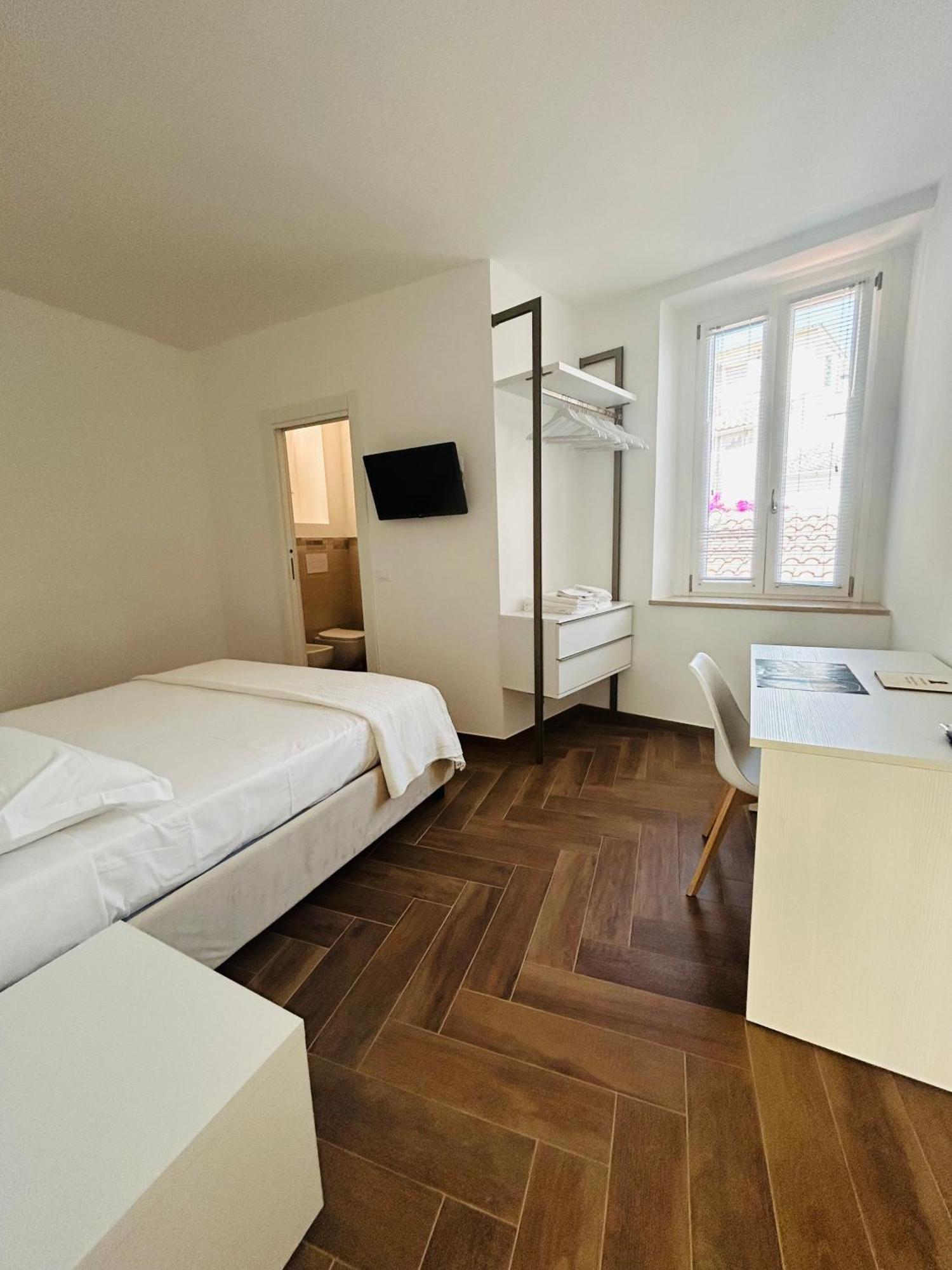 Hotel Dimora Santucci Rodi Garganico Esterno foto